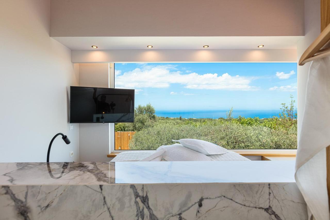 Thetree Villa, With Heated Pool & Spa Whirlpool Gállos エクステリア 写真