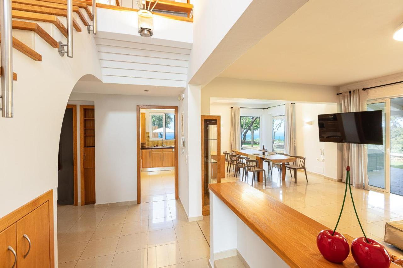 Thetree Villa, With Heated Pool & Spa Whirlpool Gállos エクステリア 写真