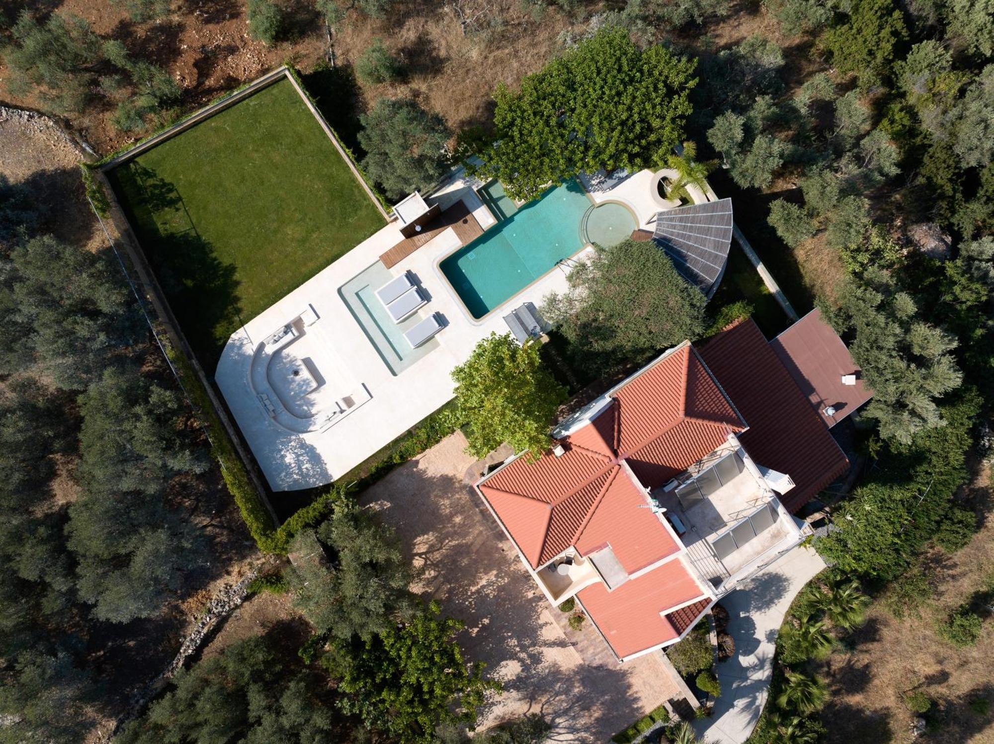 Thetree Villa, With Heated Pool & Spa Whirlpool Gállos エクステリア 写真