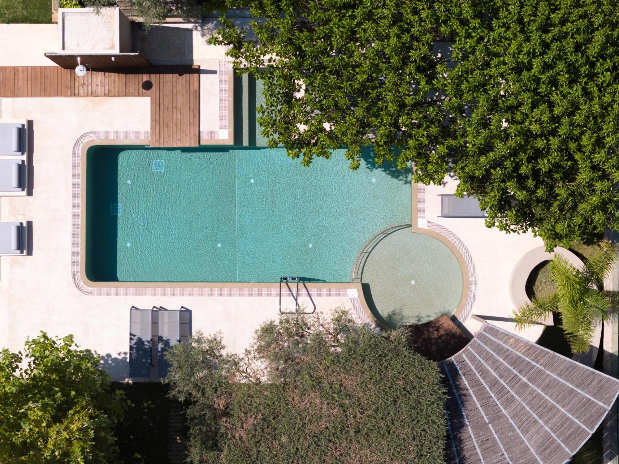 Thetree Villa, With Heated Pool & Spa Whirlpool Gállos エクステリア 写真