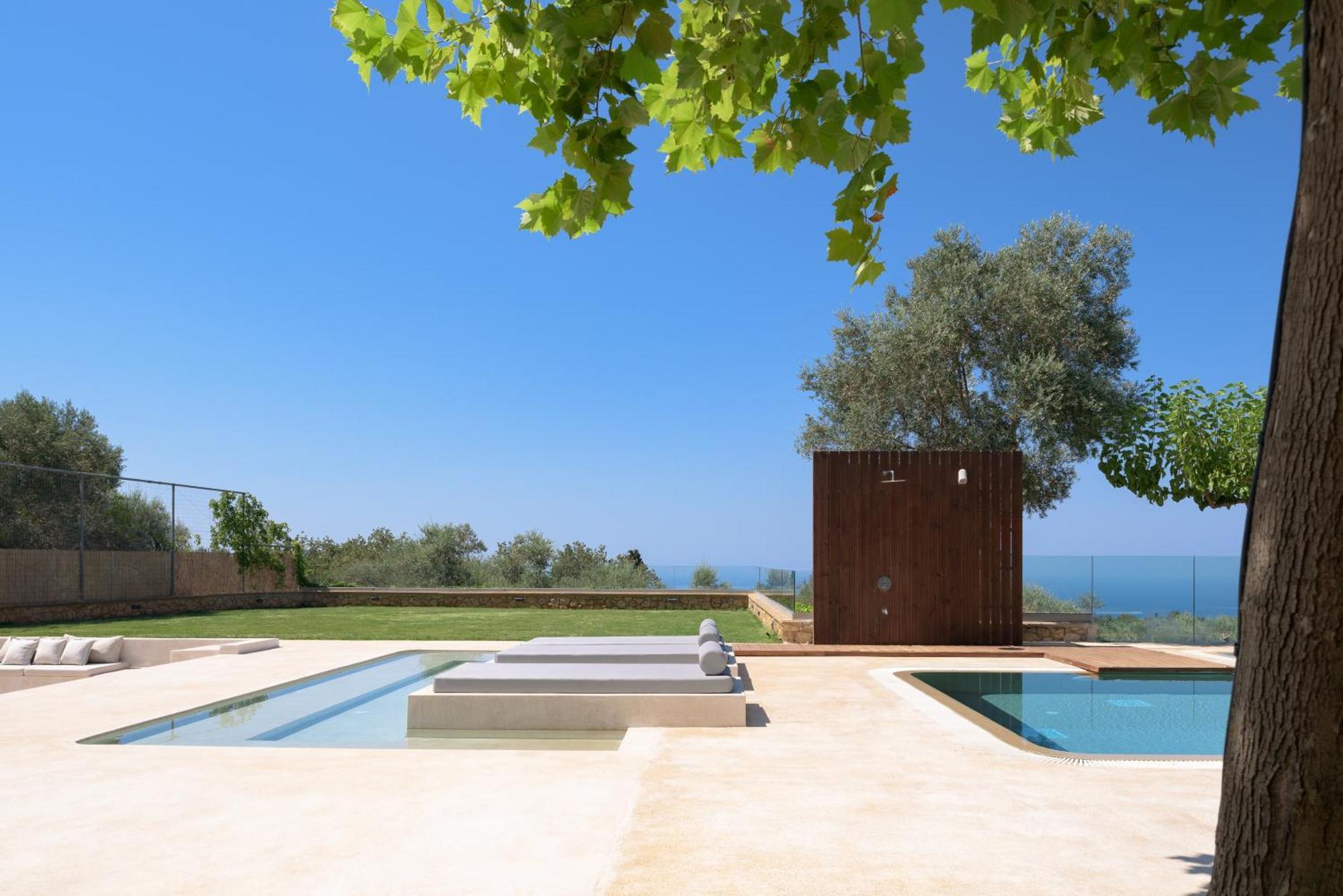 Thetree Villa, With Heated Pool & Spa Whirlpool Gállos エクステリア 写真